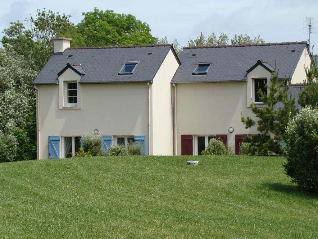 Aldeamento Turístico Lagrange Le Hameau De Peemor Pen